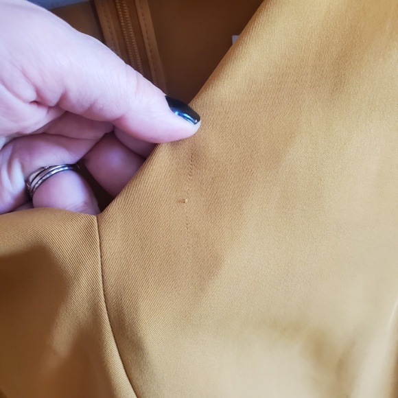 Ann Taylor Mustard Top sz M - Picture 6 of 6